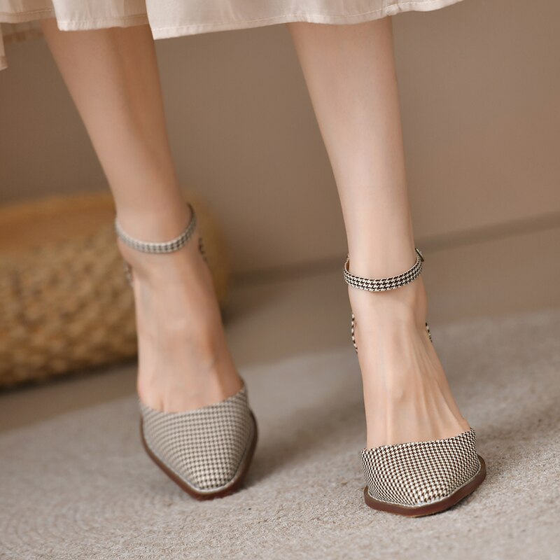Moscow Women’s High-Heel Pumps