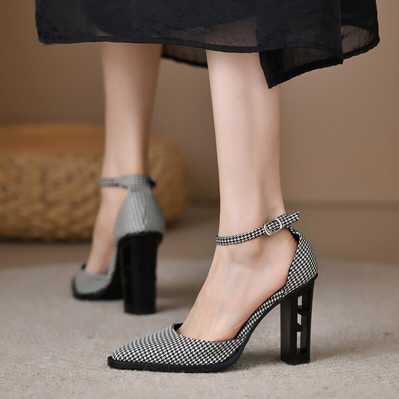 Moscow Women’s High-Heel Pumps