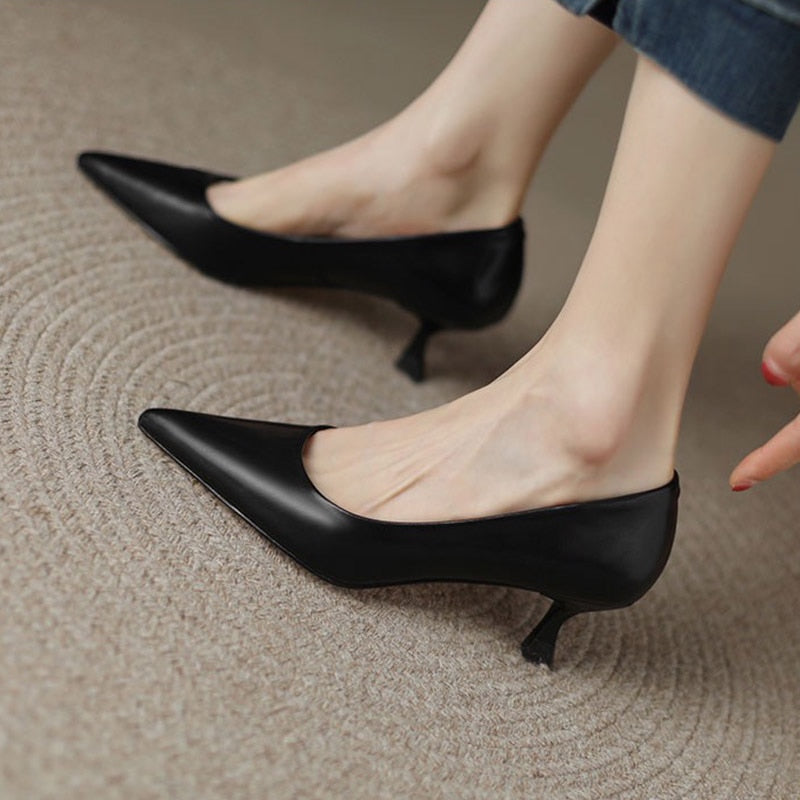 Lublin Women’s Minimalist Pumps