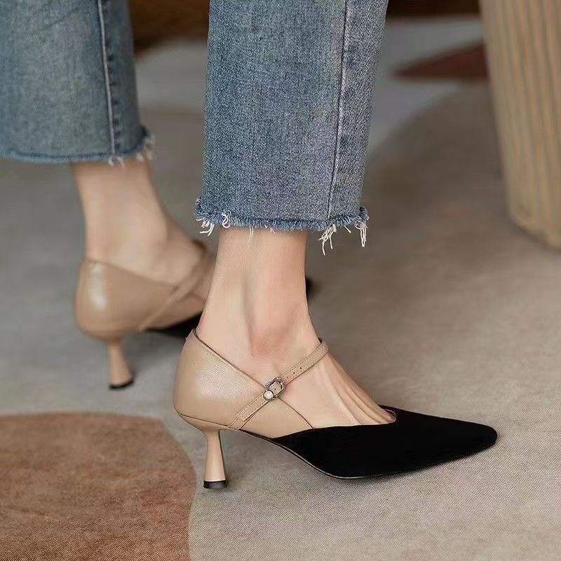 Liege Women’s Pumps